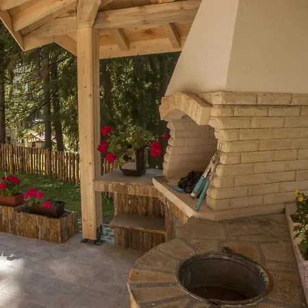 Апартамент студио снежанка в грийн лайф